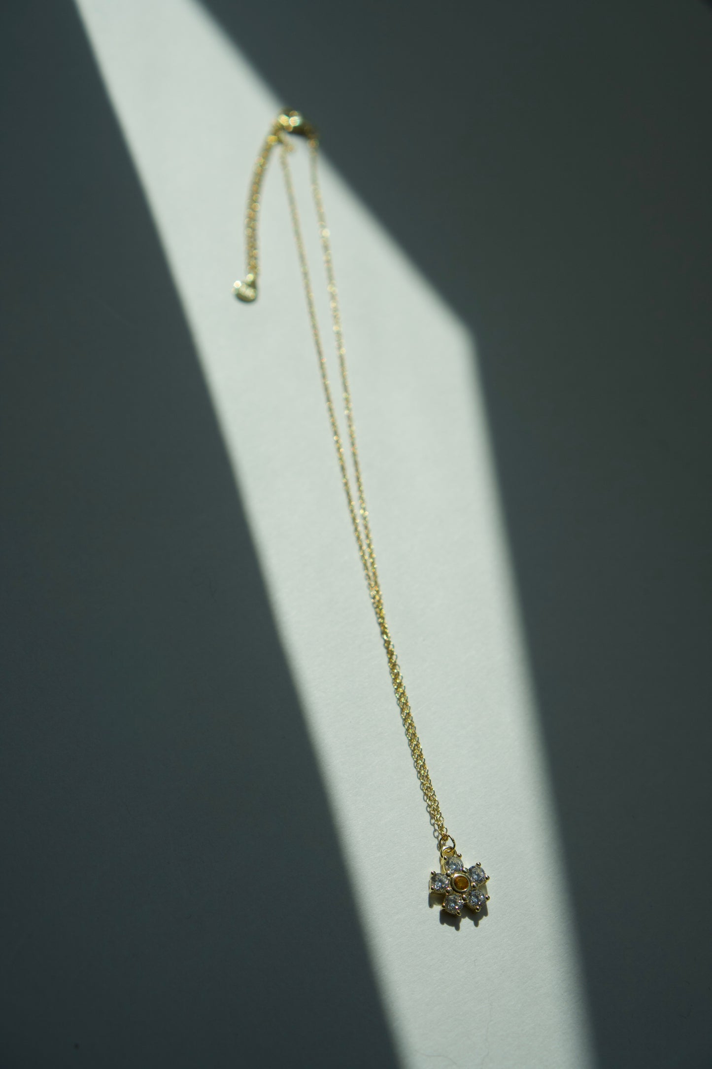 Daisy Gold Necklace