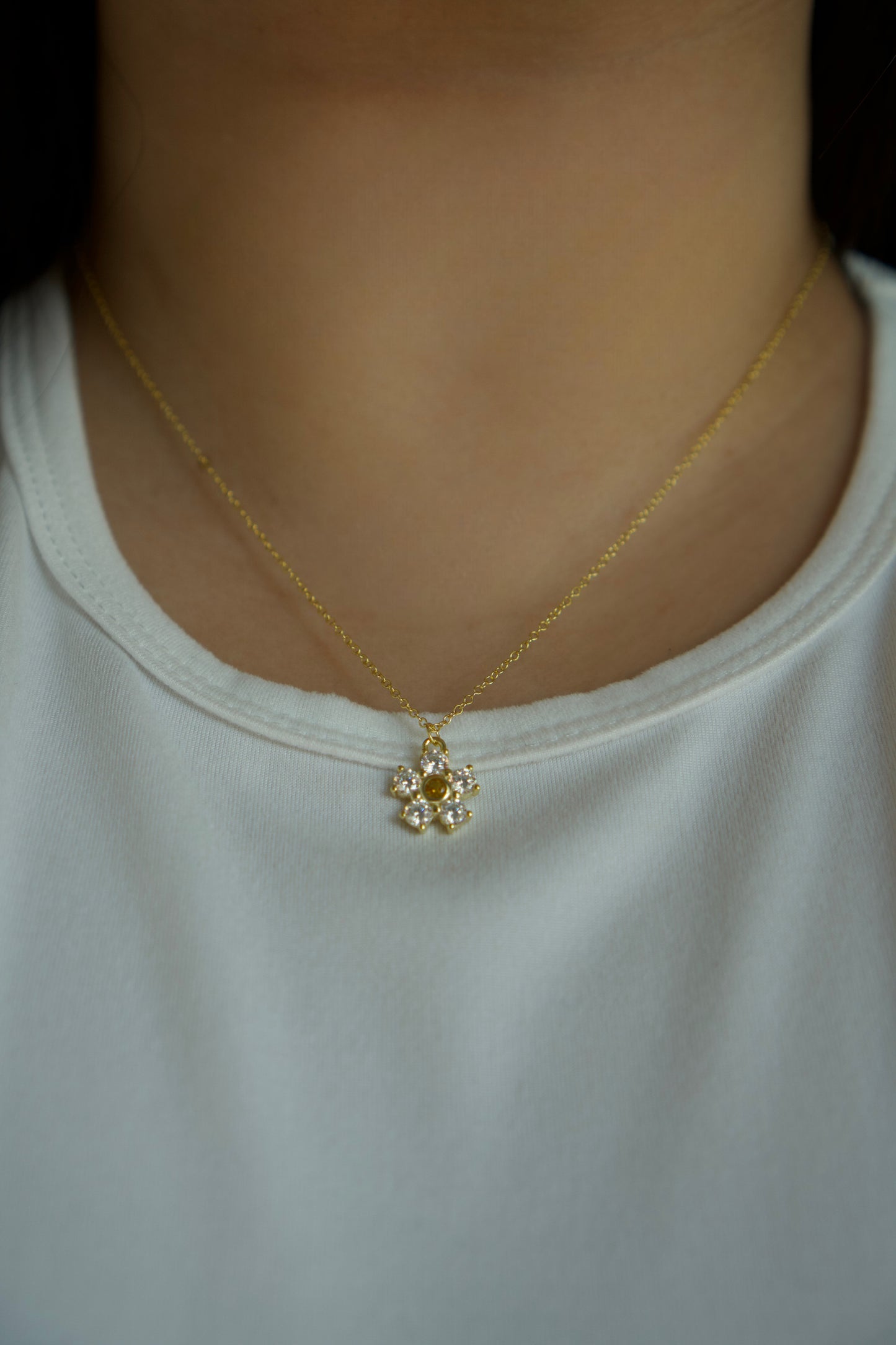 Daisy Gold Necklace