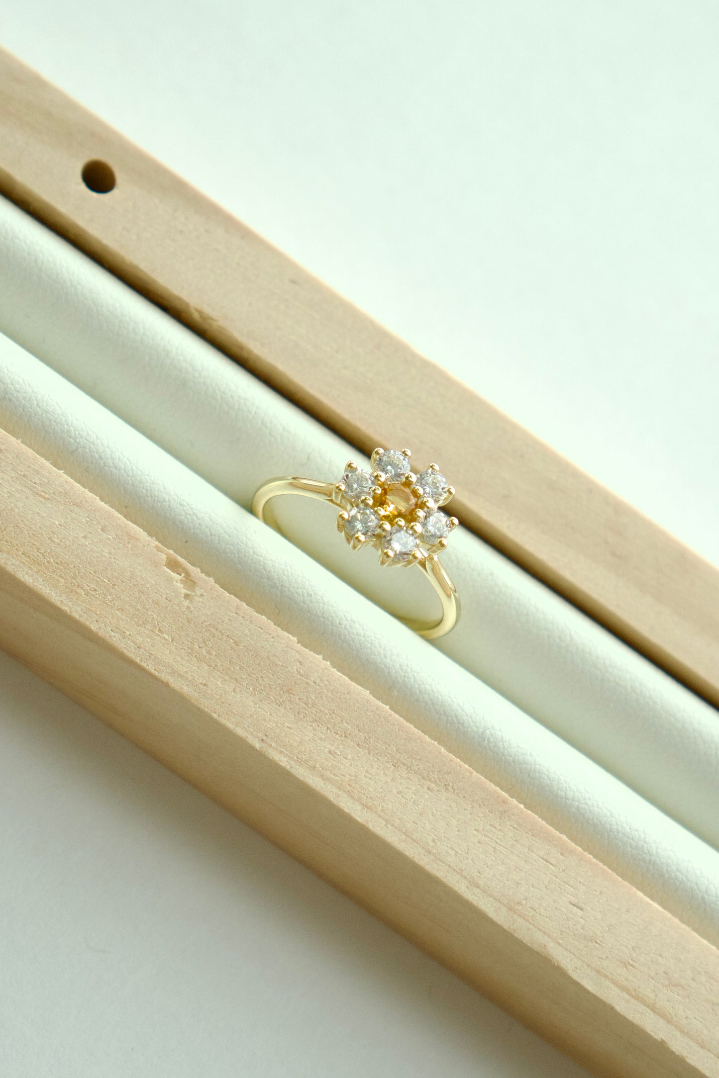 Daisy Gold Ring