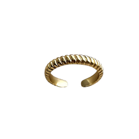 Lily Ridge Gold Band Ring